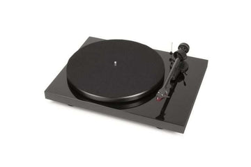 Pro-Ject Debut Carbon Hi Fi Turntable w/ Carbon Fibre Tonearm